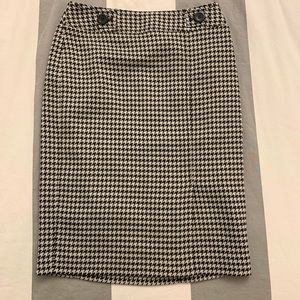 NWOT Ann Taylor Petite Houndstooth Skirt size 00P